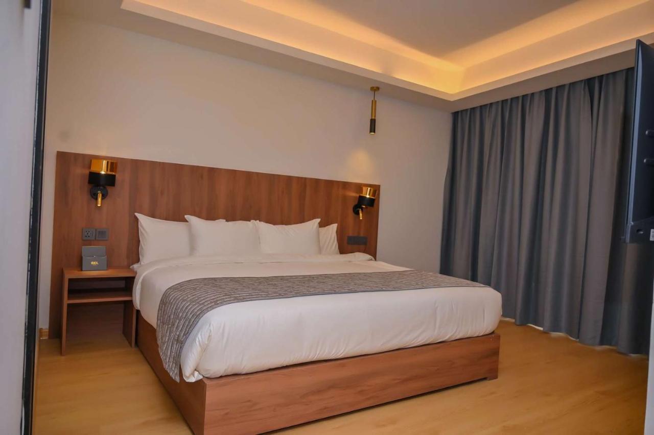 Axil Hotel Dakar Bagian luar foto