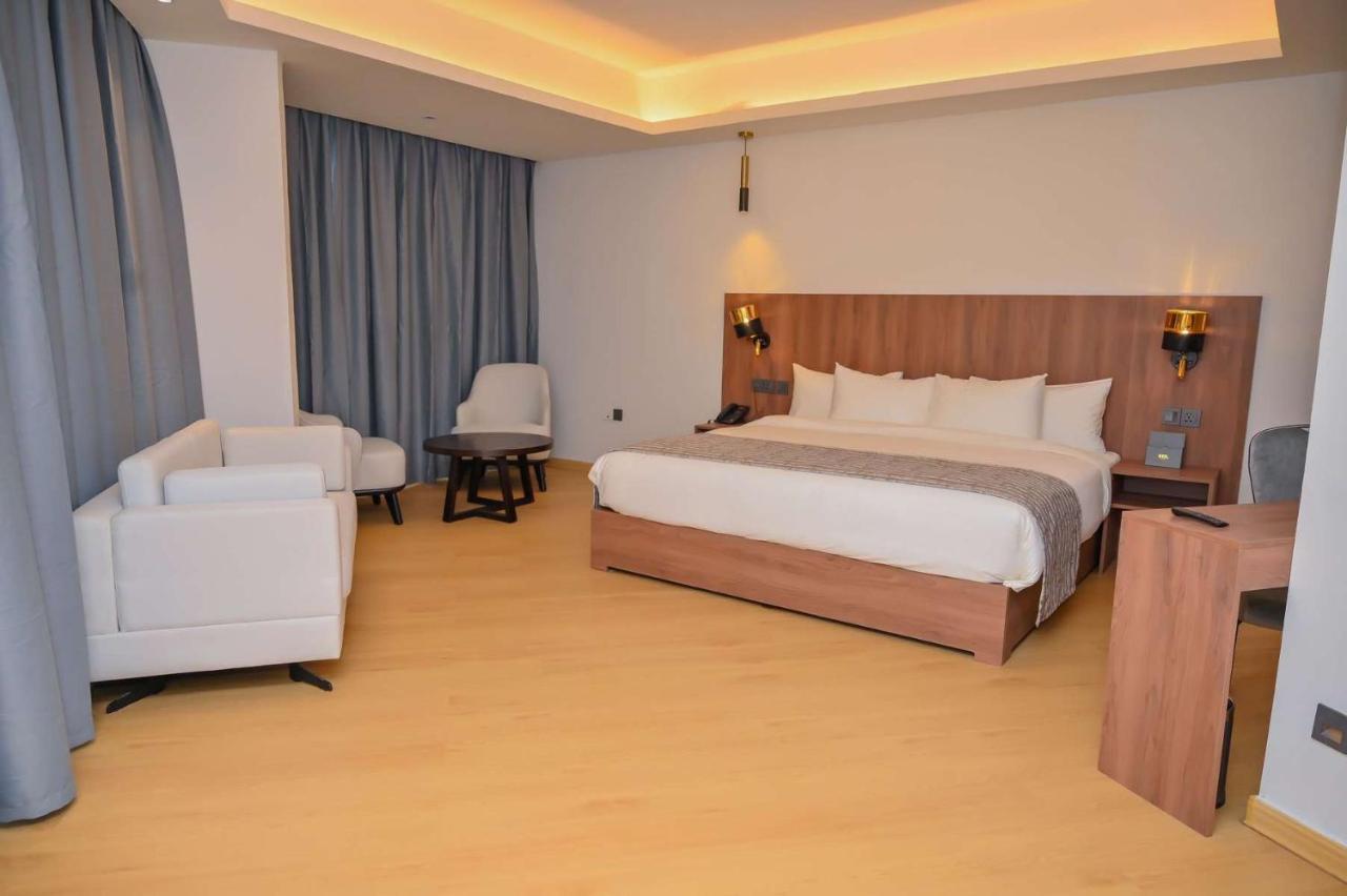 Axil Hotel Dakar Bagian luar foto