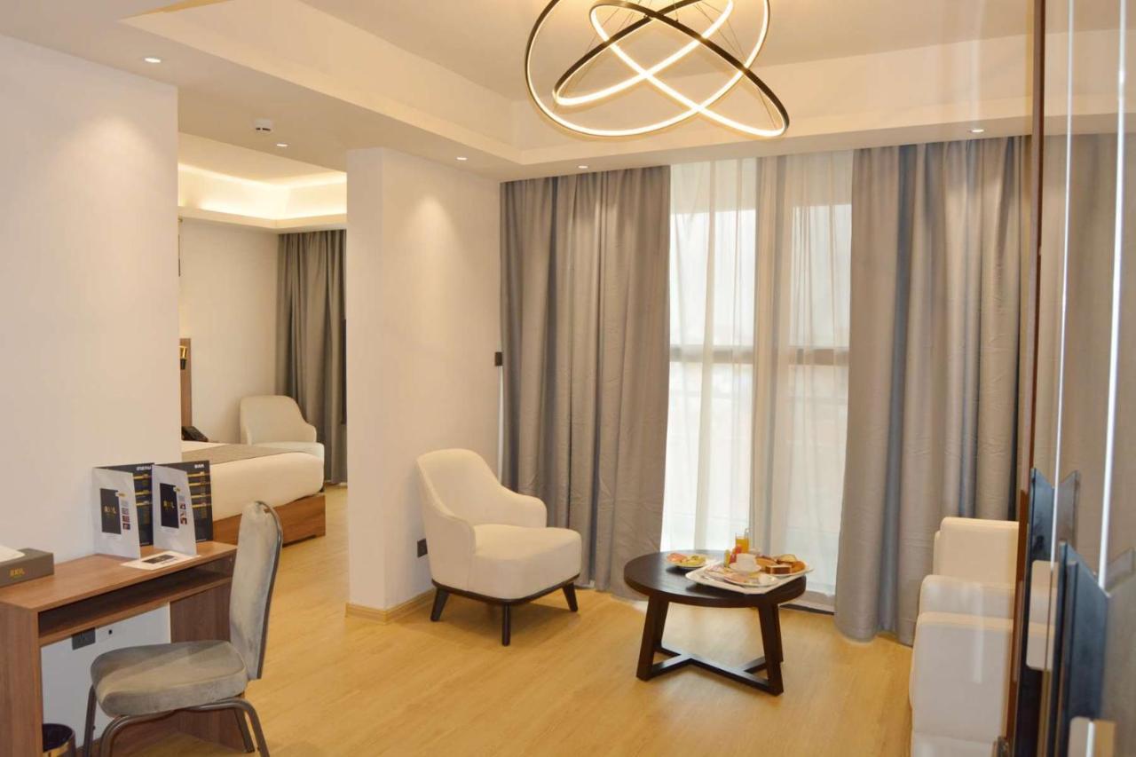 Axil Hotel Dakar Bagian luar foto
