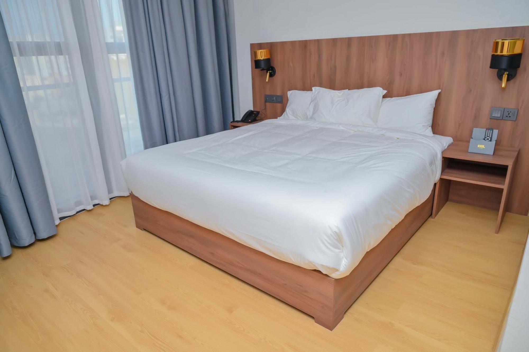 Axil Hotel Dakar Bagian luar foto